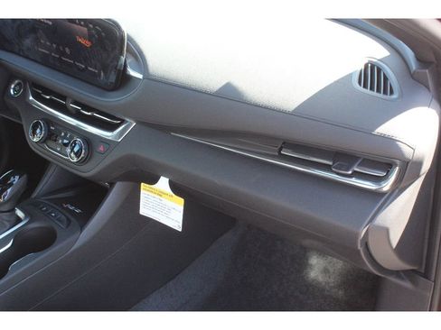 New 2025 Buick Envista Sport Touring w/ Convenience II Package FWD image 22