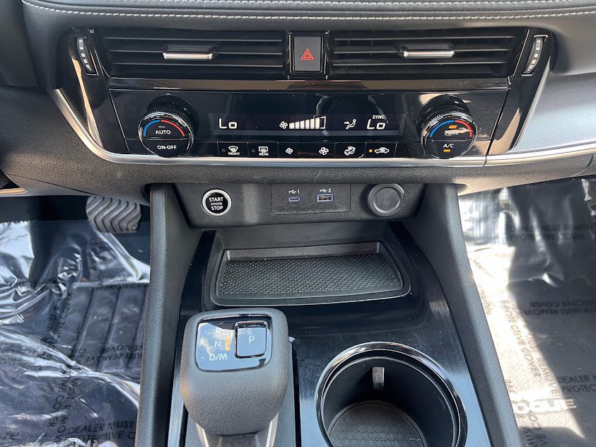 Used 2021 Nissan Rogue SV AWD/4WD image 19