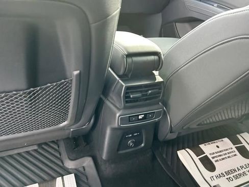 Used 2022 Audi Q4 e-tron Premium Plus w/ Premium Plus AWD/4WD image 15