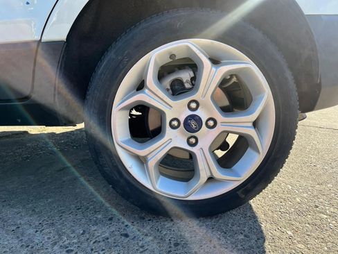 Used 2020 Ford EcoSport SE image 40