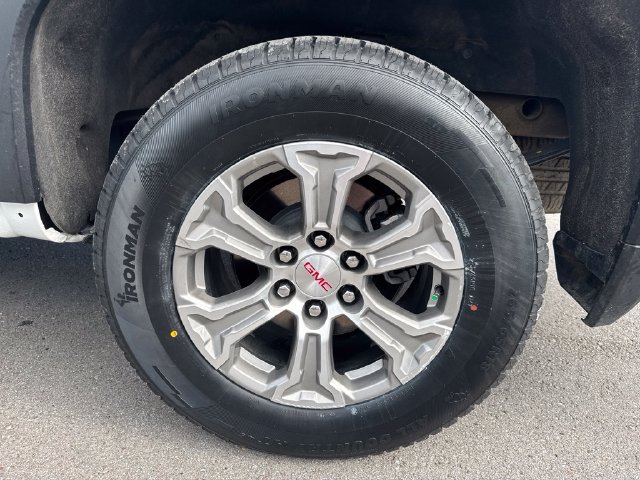 Used 2025 GMC Sierra 1500 SLT AWD/4WD image 28