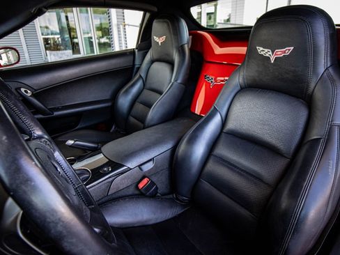 Used 2011 Chevrolet Corvette Grand Sport w/ Preferred Equipment Group image 26