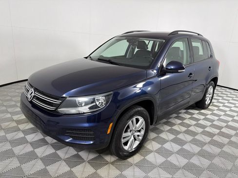 Used 2016 Volkswagen Tiguan S FWD image 9