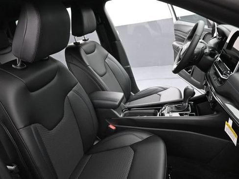 New 2026 Jeep Compass Latitude AWD/4WD image 24