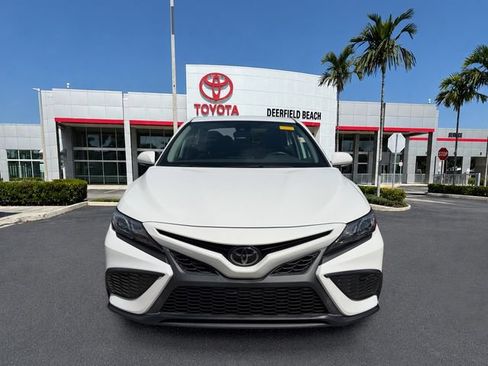 Used 2023 Toyota Camry SE FWD image 2