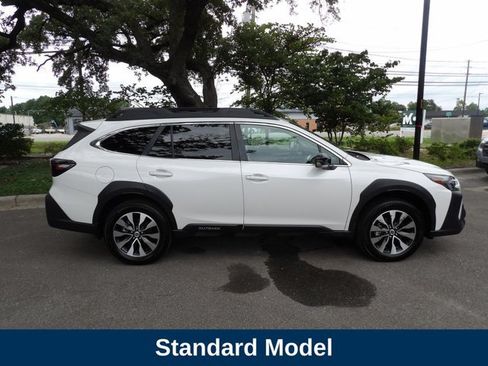 Used 2025 Subaru Outback Limited AWD/4WD image 6