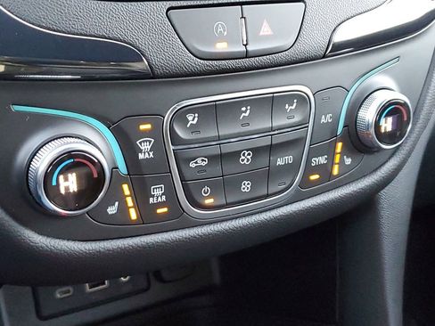 Certified 2024 Chevrolet Equinox RS w/ RS Leather Package image 19