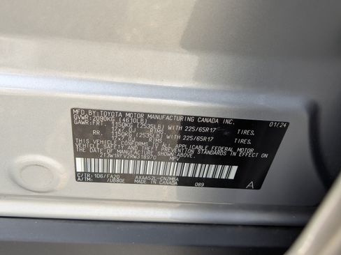 Used 2024 Toyota RAV4 XLE FWD image 17