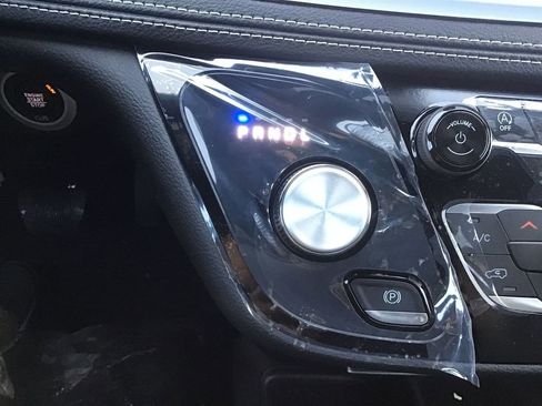 New 2026 Chrysler Pacifica Select image 15