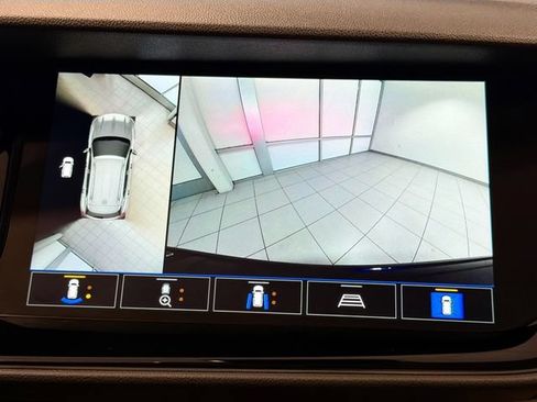 Used 2023 Buick Envision Avenir AWD/4WD image 13