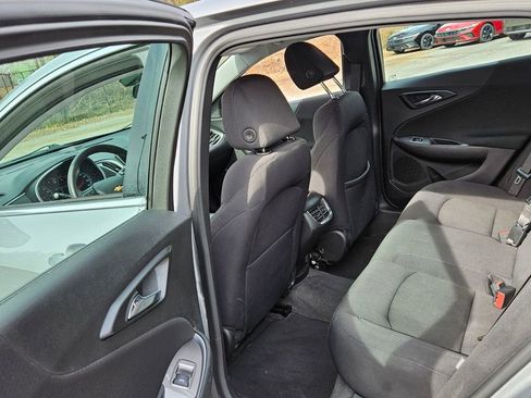 Used 2024 Chevrolet Malibu LT image 7