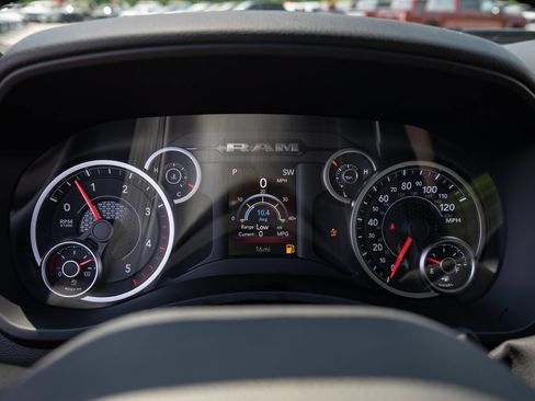 New 2026 RAM 2500 Big Horn AWD/4WD image 27