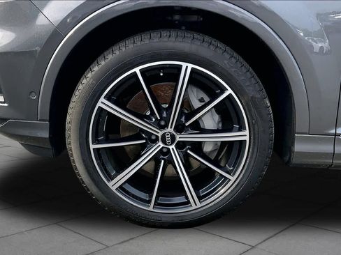 Used 2020 Audi Q7 3.0T Premium Plus AWD/4WD image 11