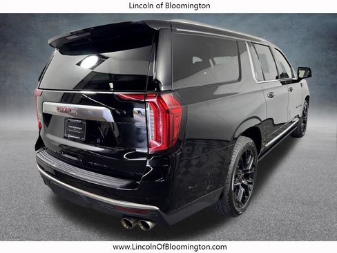 Used 2023 GMC Yukon XL Denali w/ Denali Reserve Package AWD/4WD image 7