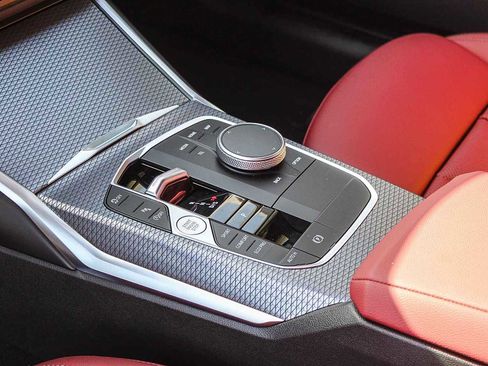 New 2026 BMW 330i Sedan w/ M Sport Package image 28