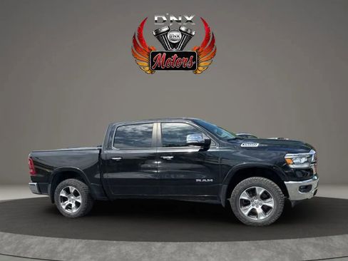 Used 2019 RAM 1500 Laramie AWD/4WD image 10