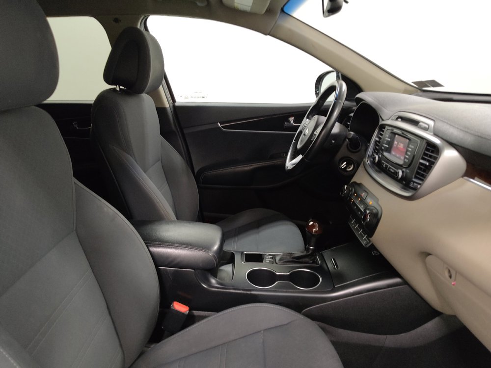 Used 2016 Kia Sorento AWD w/ LX Convenience Package image 21