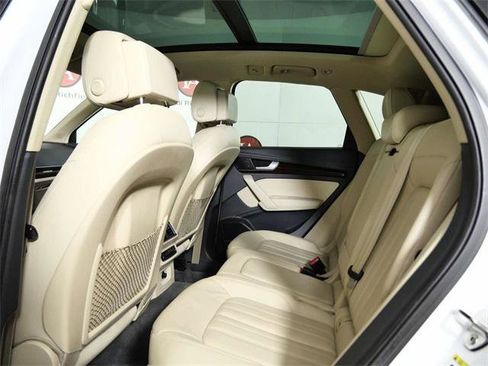 Used 2018 Audi Q5 2.0T Premium Plus w/ Premium Plus Package image 14