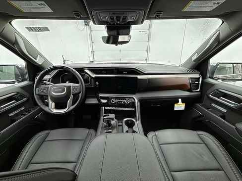New 2026 GMC Sierra 1500 Denali AWD/4WD image 3