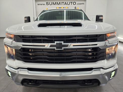 Used 2024 Chevrolet Silverado 3500 LT w/ Convenience Package image 22