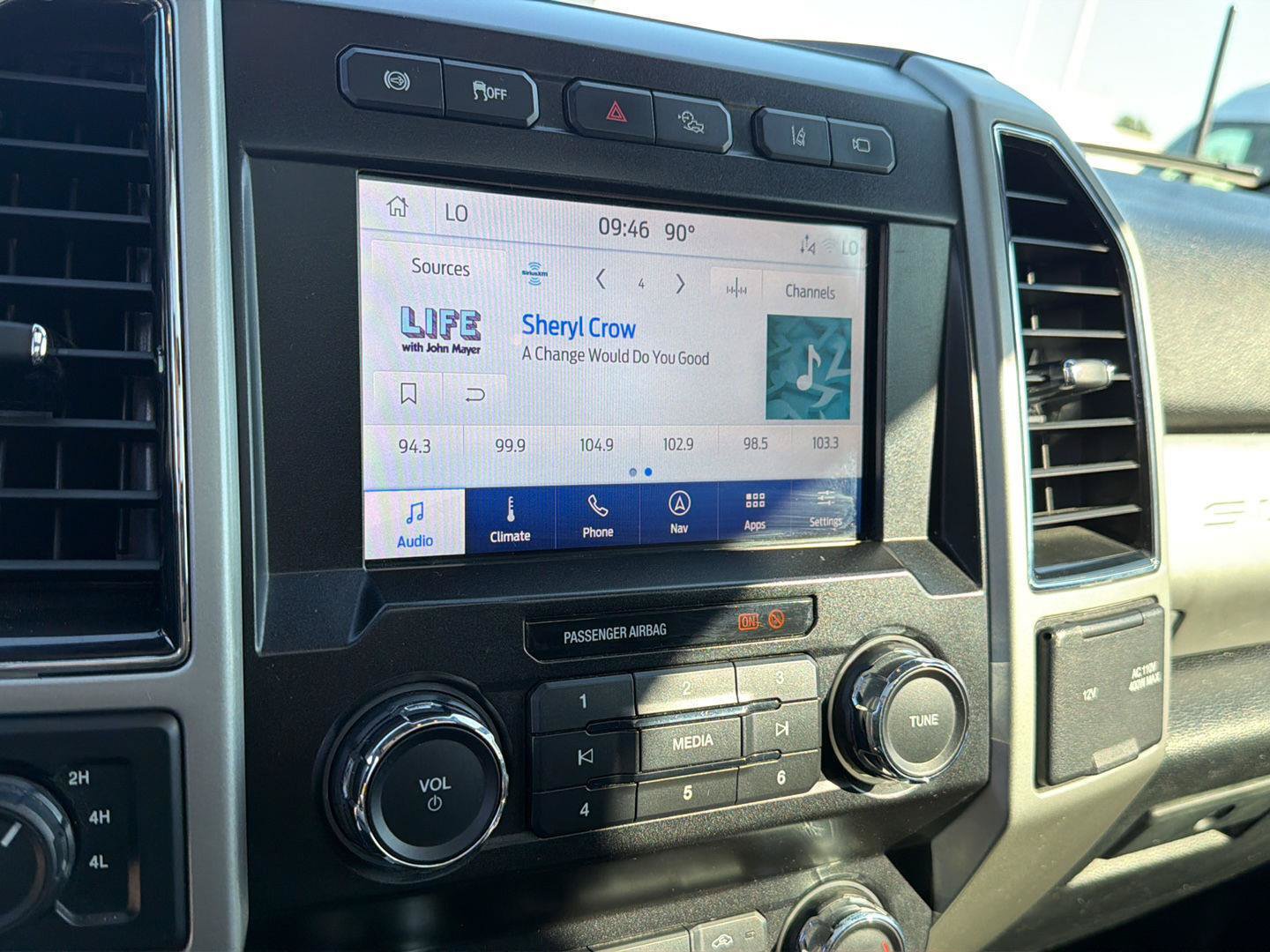 Used 2020 Ford F250 Lariat AWD/4WD image 23