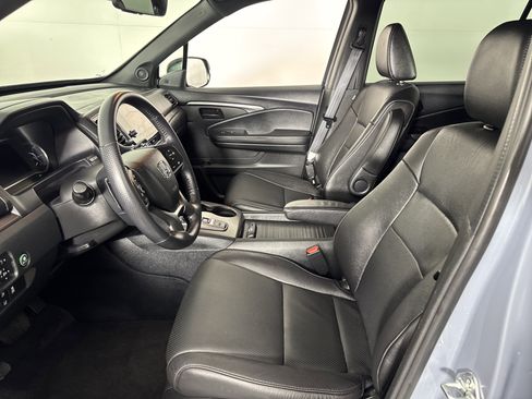 Used 2023 Honda Passport EX-L image 15