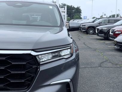 Used 2025 Honda Pilot Touring
