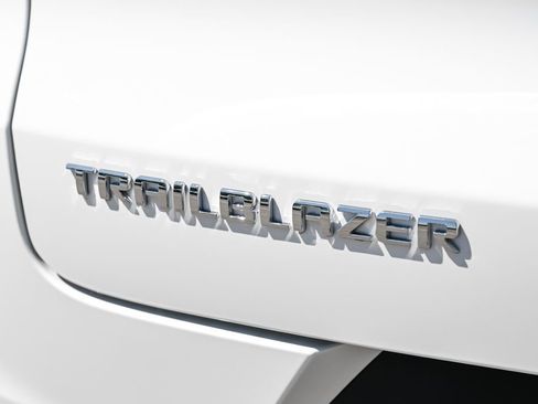 New 2026 Chevrolet TrailBlazer LS image 12