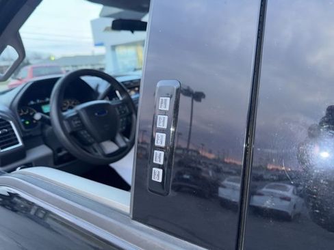 Used 2016 Ford F150 XLT image 31