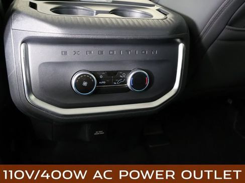 Used 2025 Ford Expedition Active AWD/4WD image 20