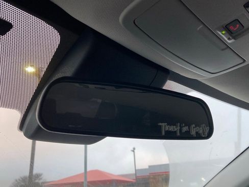 Used 2021 Toyota Sienna LE image 28