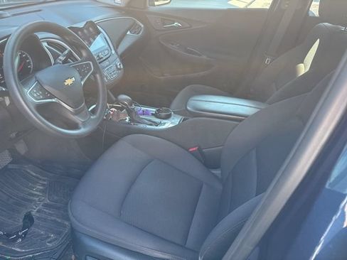 Used 2022 Chevrolet Malibu LT FWD image 10