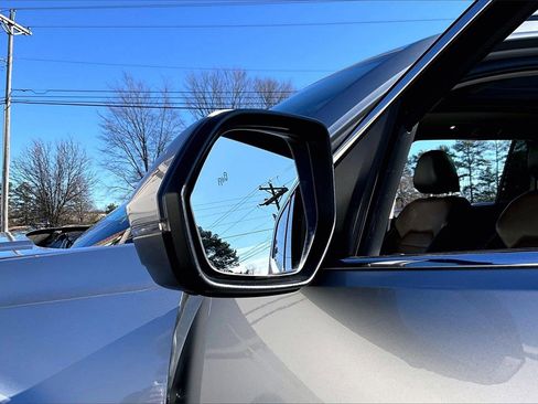 Used 2021 Volkswagen Atlas SEL Premium image 30