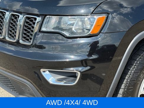 Used 2019 Jeep Grand Cherokee Laredo AWD/4WD image 12