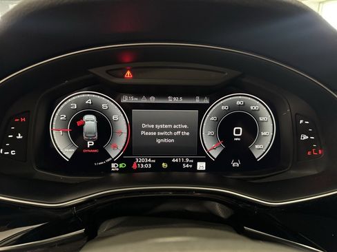 Used 2024 Audi Q7 3.0T Prestige image 8