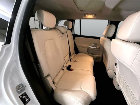 Used 2023 Mercedes-Benz GLB 250 4MATIC image 20