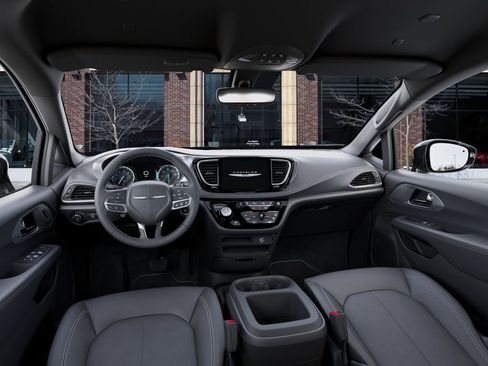 New 2026 Chrysler Pacifica Select image 14