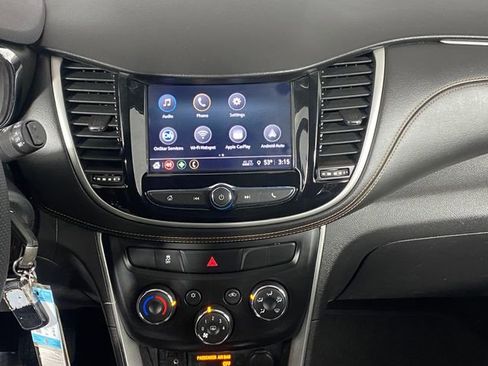 Used 2018 Chevrolet Trax LS image 20