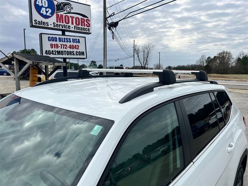 Used 2021 Volkswagen Atlas SE image 12