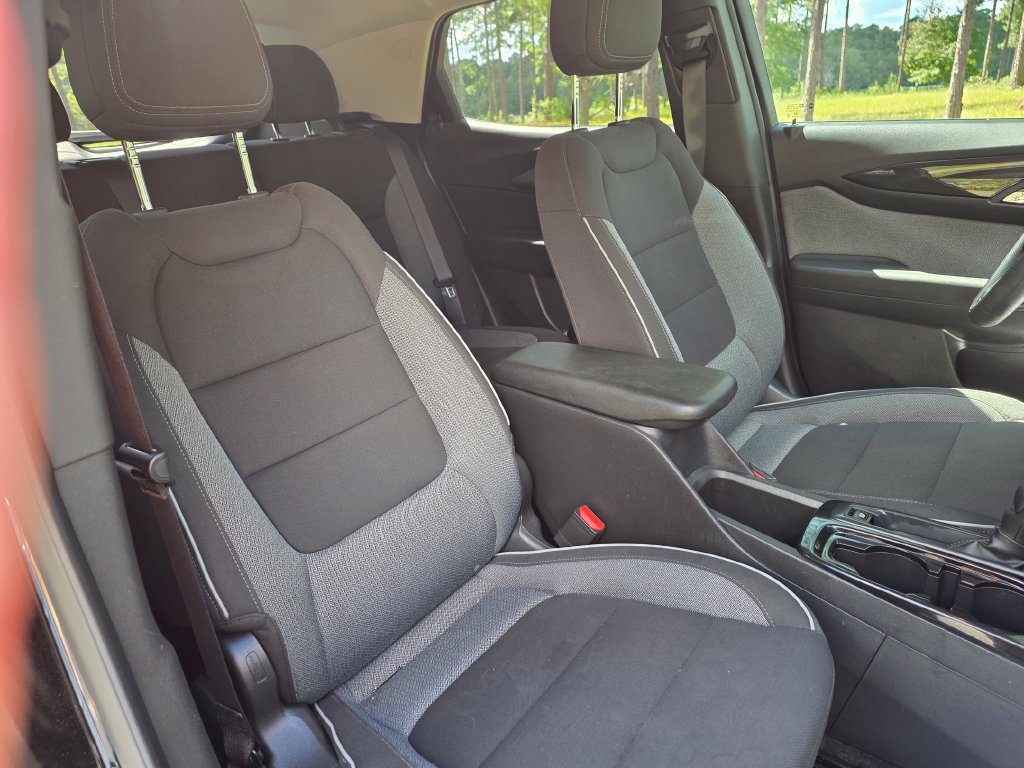 Used 2025 Chevrolet TrailBlazer LT FWD image 26