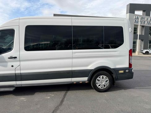 Used 2018 Ford Transit 350 XLT image 4