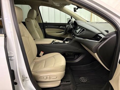 Used 2020 Buick Enclave Essence w/ Sound and Sites Package FWD image 30