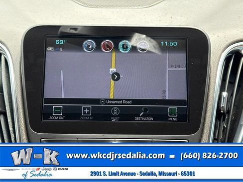 Used 2018 Chevrolet Malibu Premier w/ Premier Sun and Wheel Package FWD image 38