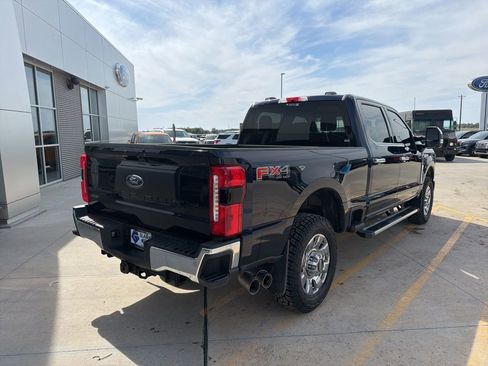 Used 2025 Ford F350 Lariat w/ Chrome Package AWD/4WD image 10