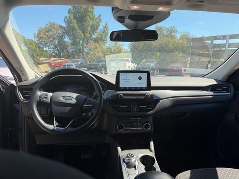 Used 2024 Ford Escape Active FWD image 11