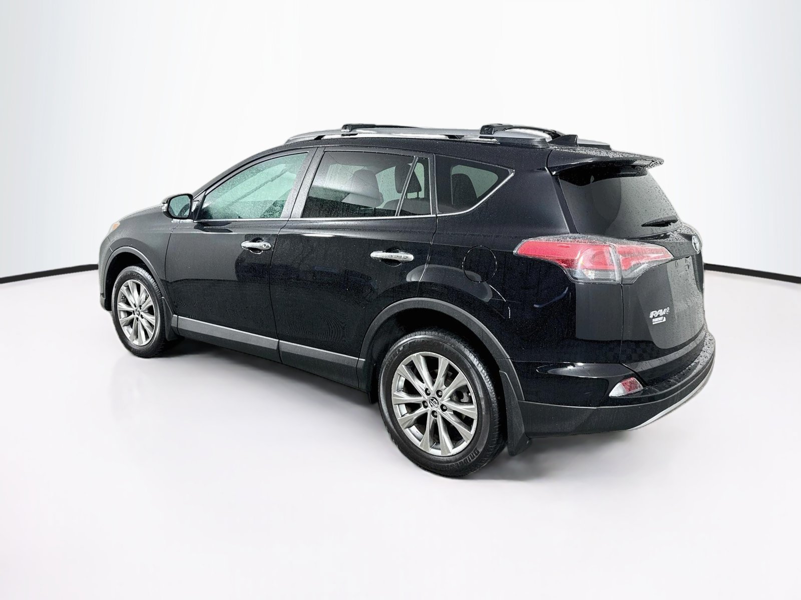 Used 2018 Toyota RAV4 Limited w/ All Weather Liner Package AWD/4WD image 5