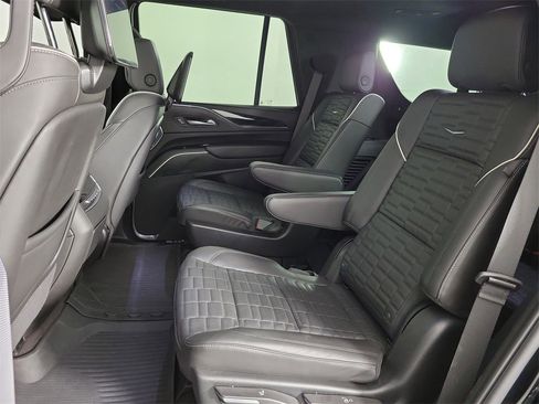 Used 2024 Cadillac Escalade V w/ Heavy-Duty Trailer Package image 12