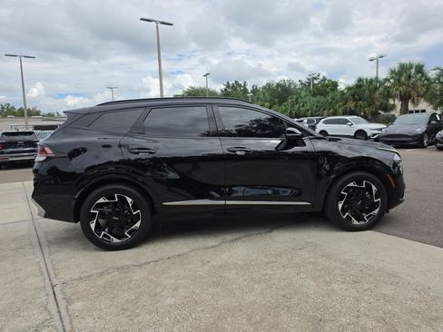 Certified 2025 Kia Sportage SX FWD image 9