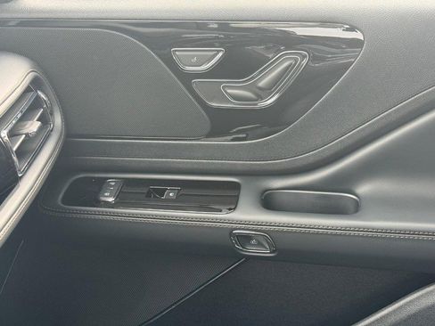 New 2026 Lincoln Aviator AWD image 16