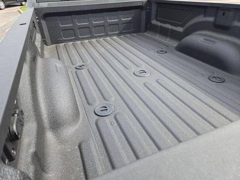 New 2026 RAM 3500 Laramie AWD/4WD image 25